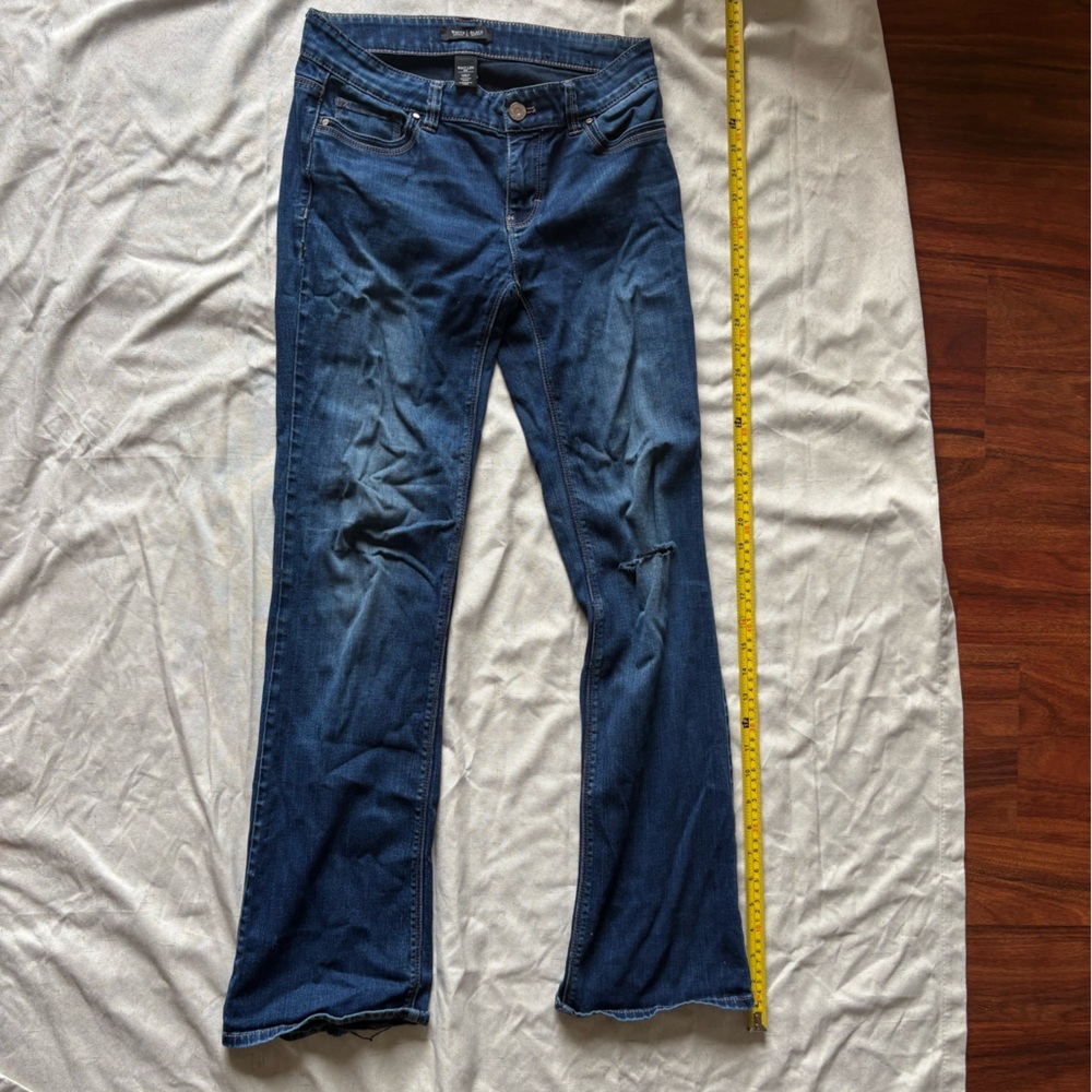 Jeans! White black house bootleg